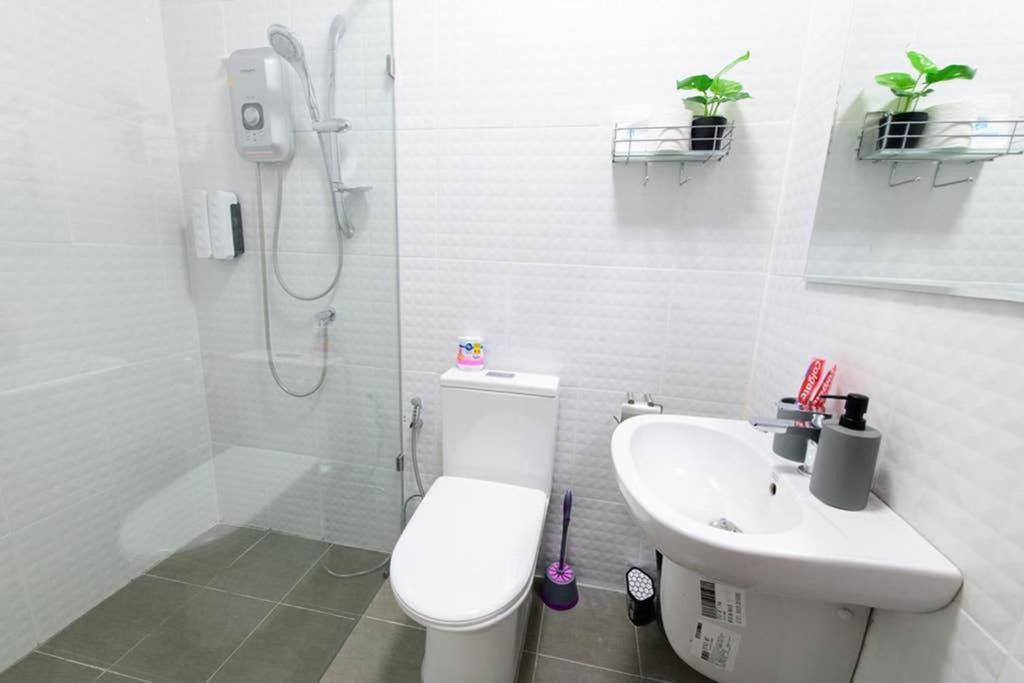 Bluebell House Hatyai - Cosy 3 Bedrooms For 10 Pax - 9 Mins Drive To Lee Grd Ban Kho Hong Exteriör bild